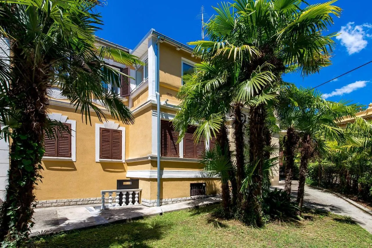 Ola II Opatija Luxury Apartments 0*,